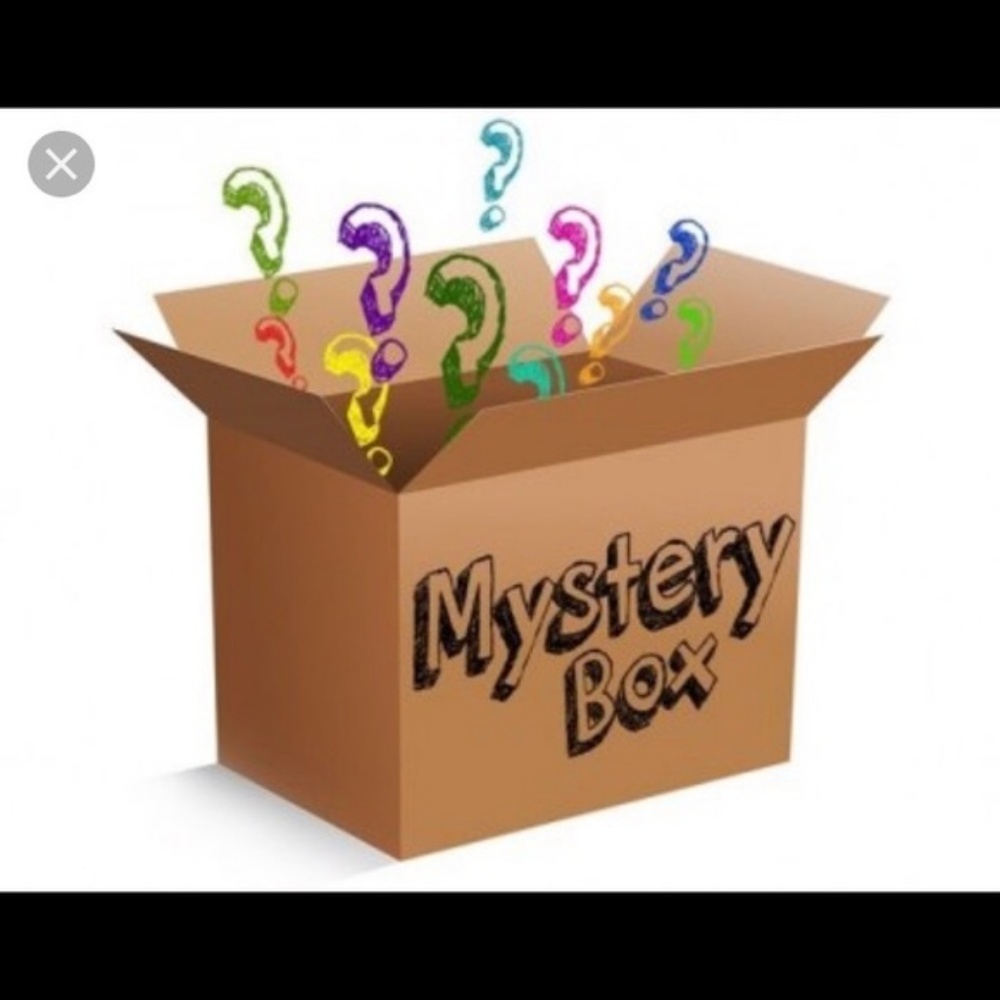 Girl's Mixed Mystery Box, 5-8 pcs Mixed Sizes - Picture 2 of 4